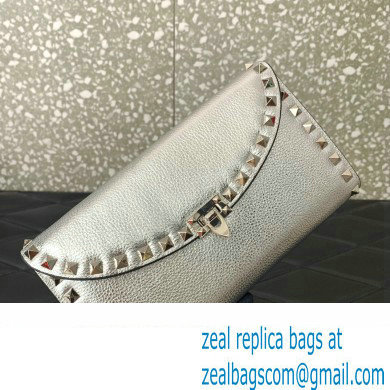 Valentino Rockstud Wallet With Chain in Grainy Calfskin Silver 2024