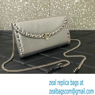 Valentino Rockstud Wallet With Chain in Grainy Calfskin Silver 2024 - Click Image to Close