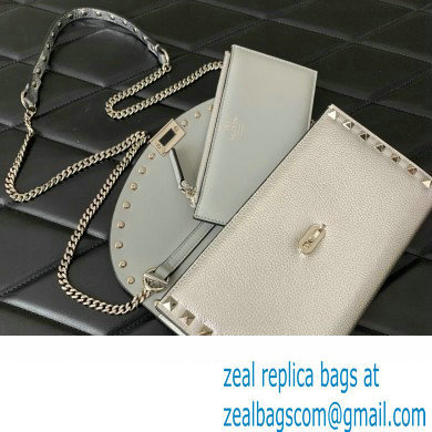 Valentino Rockstud Wallet With Chain in Grainy Calfskin Silver 2024 - Click Image to Close