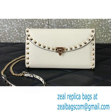 Valentino Rockstud Wallet With Chain in Grainy Calfskin White 2024