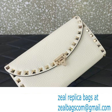 Valentino Rockstud Wallet With Chain in Grainy Calfskin White 2024