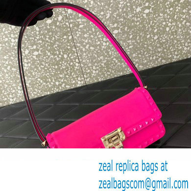 Valentino Rockstud23 E/W Smooth Calfskin Shoulder Bag Fuchsia 2023 - Click Image to Close