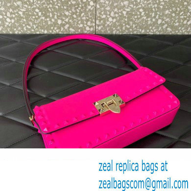 Valentino Rockstud23 E/W Smooth Calfskin Shoulder Bag Fuchsia 2023 - Click Image to Close