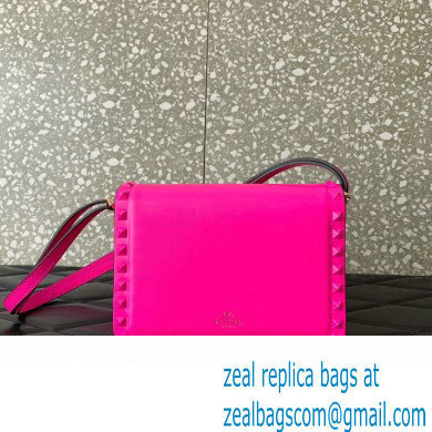Valentino Rockstud23 Small Shoulder Bag In Smooth Calfskin 0242 Fuchsia 2023 - Click Image to Close