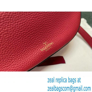 Valentino Small Vlogo Moon Hobo Bag In grainy calfskin Red With Chain - Click Image to Close