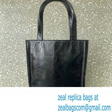 Valentino VLTN Tote bag in Crinkled Leather 0047 Black 2023