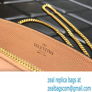 Valentino Vlogo Signature Wallet With Chain in Grainy Calfskin Nude Pink 2024