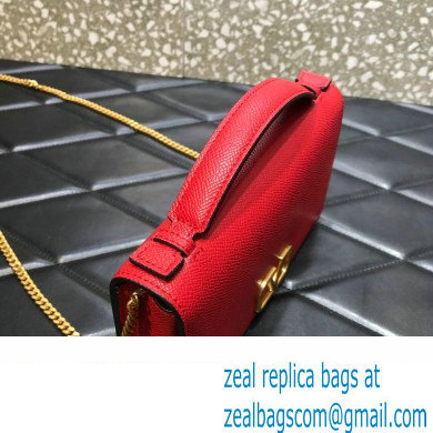 Valentino Vlogo Signature Wallet With Chain in Grainy Calfskin Red 2024 - Click Image to Close