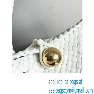 bottga veneta Tosca Shoulder Bag white 2024