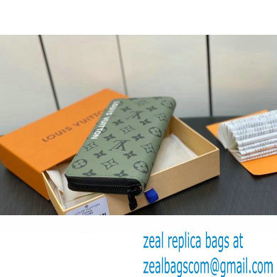 louis vuitton Zippy Vertical Wallet M82799 green 2023