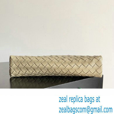 Bottega Veneta Intrecciato leather pouch Clutch Bag Beige
