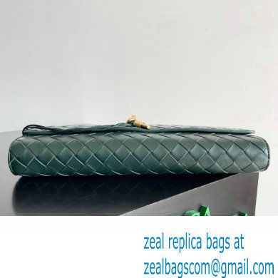 Bottega Veneta Long Clutch Andiamo With Handle Intrecciato leather bag Emerald green with metallic knot closure 2024
