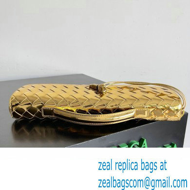 Bottega Veneta Long Clutch Andiamo With Handle Intrecciato leather bag Gold with metallic knot closure 2024