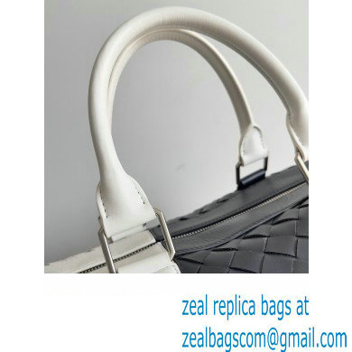 Bottega Veneta Medium Intrecciato Duffle Intrecciato leather Bag Space / White