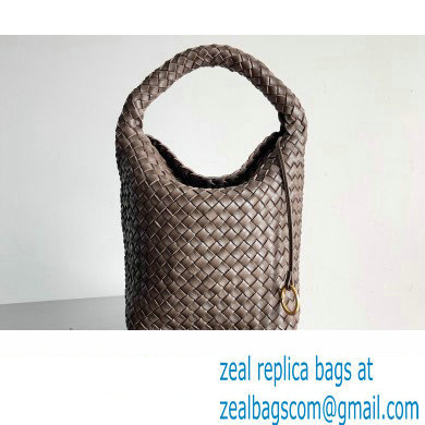 Bottega Veneta Small Cabat Bucket Small Intreccio leather bag FONDANT 2024