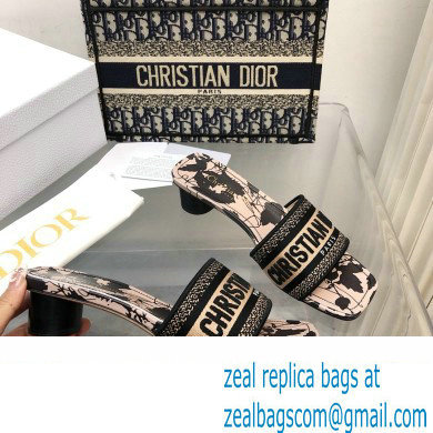 Dior Beige and Black Cotton Embroidered with Fleurs Mystiques Motif Dway Heeled Slide 2024