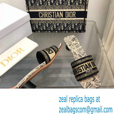 Dior Beige and Black Cotton Embroidered with Plan de Paris Motif Dway Heeled Slide 2024