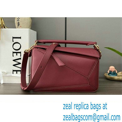 LOEWE Small Puzzle bag in in classic calfskin burgundy 2024