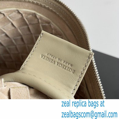 Bottega Veneta Intrecciato leather pouch Clutch Bag Beige