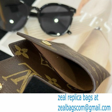 Louis Vuitton Woody Sunglasses Case 05 2024