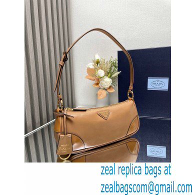 Prada Re-Edition 2002 small leather shoulder bag 1BC201 Caramel 2024
