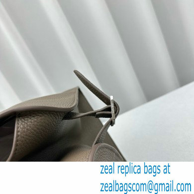 THE ROW MARGAUX 17 BAG IN GRAINED LEATHER ETOUPE 2024