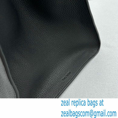 THE ROW MARGAUX 17 BAG IN GRAINED LEATHER black 2024