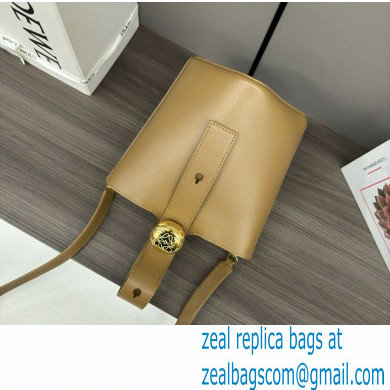 loewe mini Pebble Bucket bag in mellow calfskin sand 2024